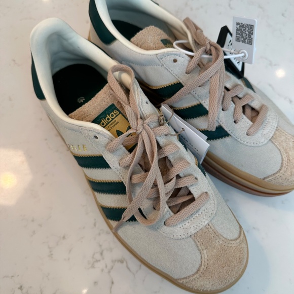 Gazelle Adidas Bold - Picture 2 of 4